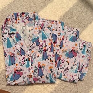 Posh Peanut Frozen Women’s Pajama Set, Size XL, GUC